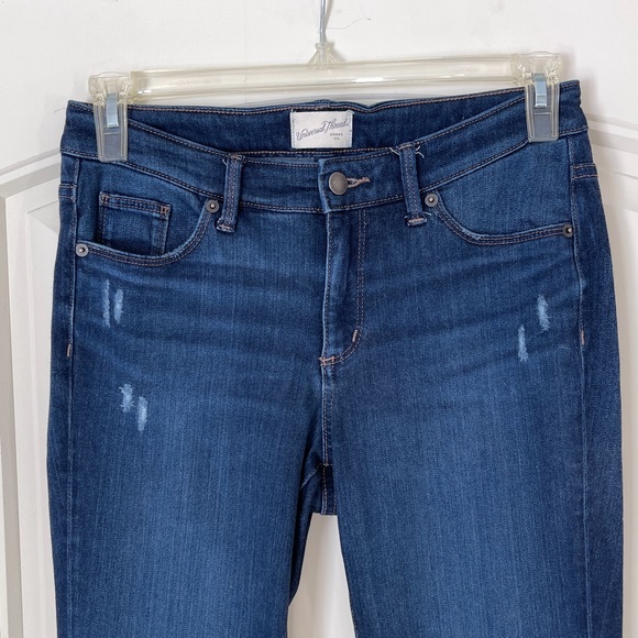 Universal Thread Mid Rise Skinny Jeans Blue Distressed Dark Demin Size 4/27 - Picture 2 of 5